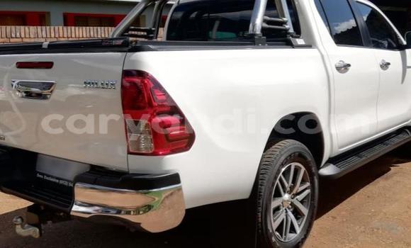 Buy Used Toyota Hilux White Car in Lusaka in Zambia Buy Used Toyota Hilux White Car in Lusaka in Zambia