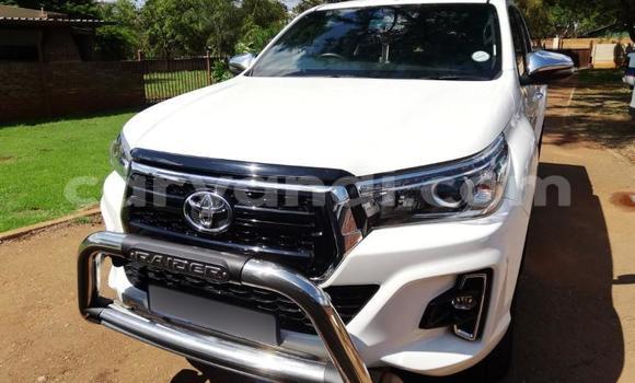 Buy Used Toyota Hilux White Car in Lusaka in Zambia Buy Used Toyota Hilux White Car in Lusaka in Zambia