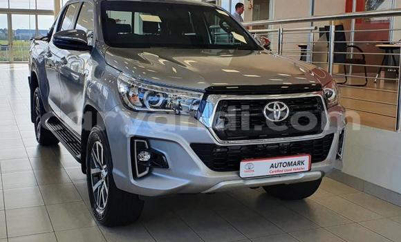 Acheter Occasion Voiture Toyota Hilux Gris à Lusaka, Zambie Acheter Occasion Voiture Toyota Hilux Gris à Lusaka, Zambie