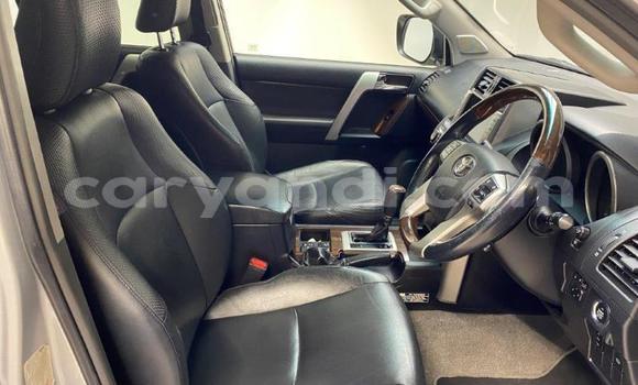 Acheter Occasion Voiture Toyota Land Cruiser Prado Blanc à Kitwe, Zambie Acheter Occasion Voiture Toyota Land Cruiser Prado Blanc à Kitwe, Zambie