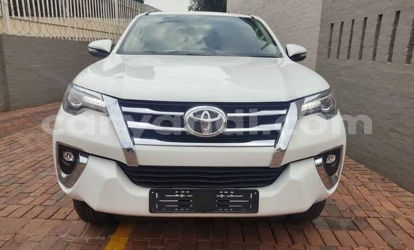 Acheter Occasion Voiture Toyota Fortuner Blanc à Chipata, Zambie Acheter Occasion Voiture Toyota Fortuner Blanc à Chipata, Zambie