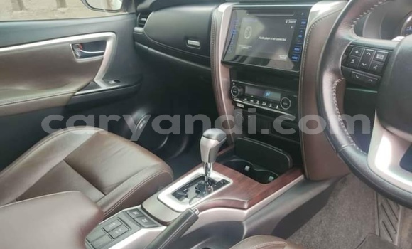 Acheter Occasion Voiture Toyota Fortuner Blanc à Chipata, Zambie Acheter Occasion Voiture Toyota Fortuner Blanc à Chipata, Zambie
