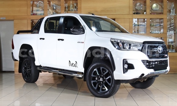 Acheter Occasion Voiture Toyota Hilux Blanc à Lusaka, Zambie Acheter Occasion Voiture Toyota Hilux Blanc à Lusaka, Zambie