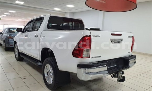 Tenga Tsaru Toyota Hilux Chena Mota in Lusaka in Zambia Tenga Tsaru Toyota Hilux Chena Mota in Lusaka in Zambia