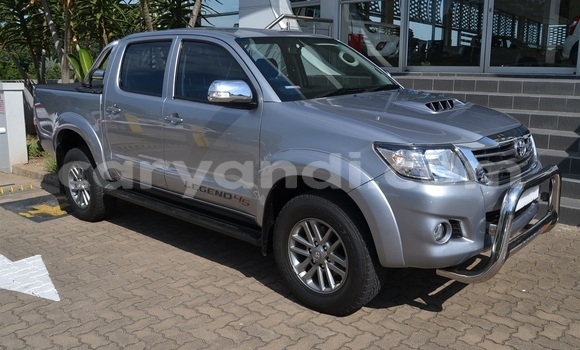 Tenga Tsaru Toyota Hilux Sirivha Mota in Lusaka in Zambia Tenga Tsaru Toyota Hilux Sirivha Mota in Lusaka in Zambia
