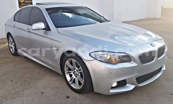Nunua Ilio tumika BMW 5–Series Fedha Gari ndani ya Livingstone nchini Zambia