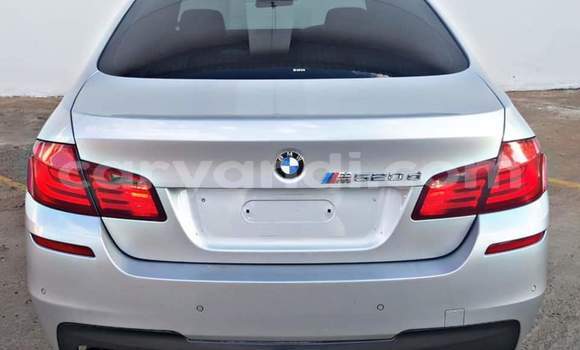 Acheter Occasion Voiture BMW 5–Series Gris à Livingstone, Zambie Acheter Occasion Voiture BMW 5–Series Gris à Livingstone, Zambie