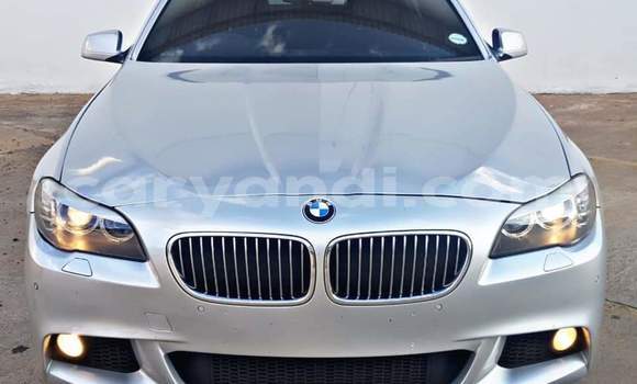 Acheter Occasion Voiture BMW 5–Series Gris à Livingstone, Zambie Acheter Occasion Voiture BMW 5–Series Gris à Livingstone, Zambie