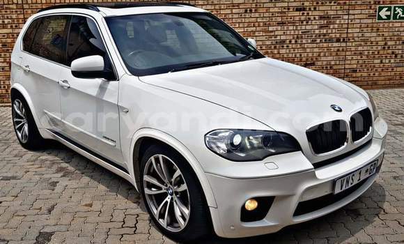 Nunua Ilio tumika BMW X5 M Nyeupe Gari ndani ya Lusaka nchini Zambia