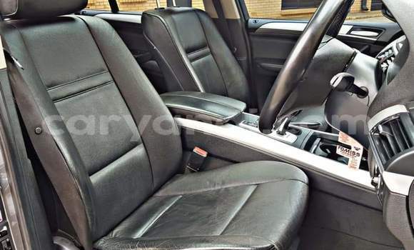 Acheter Occasion Voiture BMW X5 M Gris à Livingstone, Zambie Acheter Occasion Voiture BMW X5 M Gris à Livingstone, Zambie