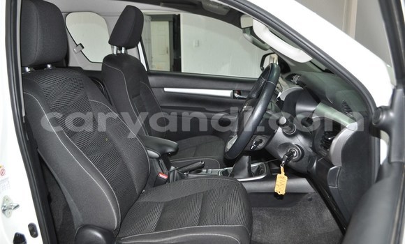 Tenga Tsaru Toyota Hilux Chena Mota in Lusaka in Zambia Tenga Tsaru Toyota Hilux Chena Mota in Lusaka in Zambia