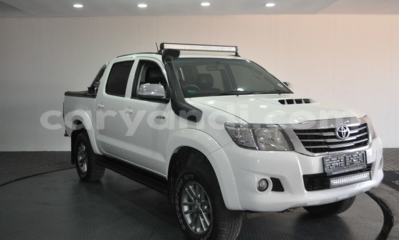 Buy Used Toyota Hilux White Car in Lusaka in Zambia