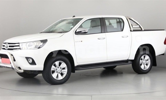 Tenga Tsaru Toyota Hilux Chena Mota in Lusaka in Zambia Tenga Tsaru Toyota Hilux Chena Mota in Lusaka in Zambia