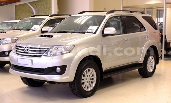 Acheter Occasion Voiture Toyota Fortuner Autre à Lusaka, Zambie Acheter Occasion Voiture Toyota Fortuner Autre à Lusaka, Zambie