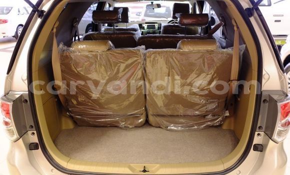 Tenga Tsaru Toyota Fortuner Zvimwe Mota in Lusaka in Zambia Tenga Tsaru Toyota Fortuner Zvimwe Mota in Lusaka in Zambia