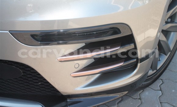 Nunua Ilio tumika Land Rover Range Rover Velar Fedha Gari ndani ya Chingola nchini Zambia Nunua Ilio tumika Land Rover Range Rover Velar Fedha Gari ndani ya Chingola nchini Zambia