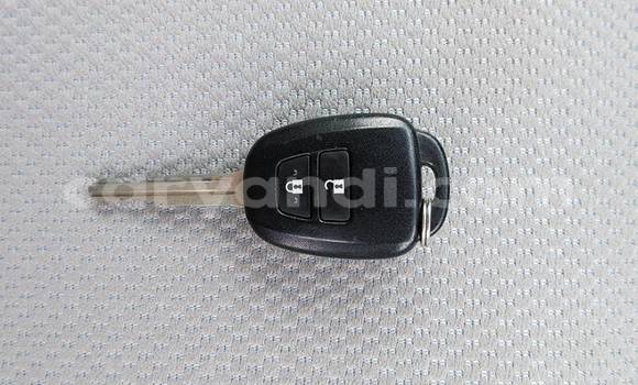 Acheter Import Voiture Toyota Vitz Gris à Lusaka, Zambie Acheter Import Voiture Toyota Vitz Gris à Lusaka, Zambie