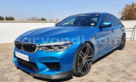 Nunua Ilio tumika BMW M5 Bluu Gari ndani ya Chingola nchini Zambia Nunua Ilio tumika BMW M5 Bluu Gari ndani ya Chingola nchini Zambia