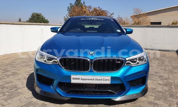 Nunua Ilio tumika BMW M5 Bluu Gari ndani ya Chingola nchini Zambia Nunua Ilio tumika BMW M5 Bluu Gari ndani ya Chingola nchini Zambia