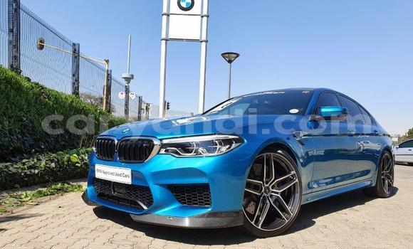 Nunua Ilio tumika BMW M5 Bluu Gari ndani ya Chingola nchini Zambia Nunua Ilio tumika BMW M5 Bluu Gari ndani ya Chingola nchini Zambia