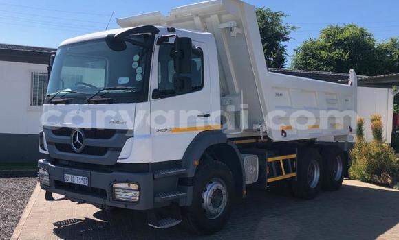 Buy Used Mercedes–Benz 2628 White Truck in Chingola in Zambia Buy Used Mercedes–Benz 2628 White Truck in Chingola in Zambia