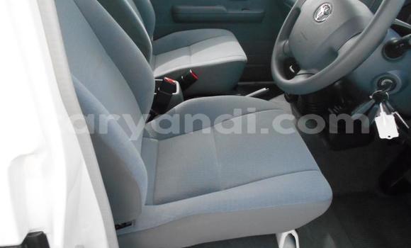 Nunua Ilio tumika Toyota Land Cruiser Nyeupe Gari ndani ya Sesheke nchini Magharibi Nunua Ilio tumika Toyota Land Cruiser Nyeupe Gari ndani ya Sesheke nchini Magharibi