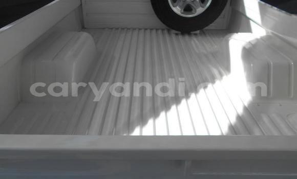 Nunua Ilio tumika Toyota Land Cruiser Nyeupe Gari ndani ya Sesheke nchini Magharibi Nunua Ilio tumika Toyota Land Cruiser Nyeupe Gari ndani ya Sesheke nchini Magharibi