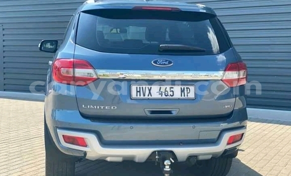 Acheter Occasion Voiture Ford Everest Bleu à Lusaka, Zambie Acheter Occasion Voiture Ford Everest Bleu à Lusaka, Zambie