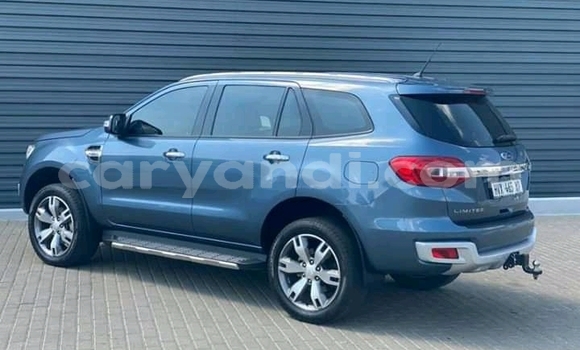 Acheter Occasion Voiture Ford Everest Bleu à Lusaka, Zambie Acheter Occasion Voiture Ford Everest Bleu à Lusaka, Zambie