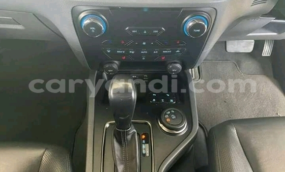 Acheter Occasion Voiture Ford Everest Bleu à Lusaka, Zambie Acheter Occasion Voiture Ford Everest Bleu à Lusaka, Zambie