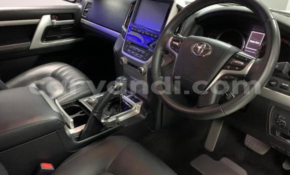 Acheter Occasion Voiture Toyota Land Cruiser Blanc à Kitwe, Zambie Acheter Occasion Voiture Toyota Land Cruiser Blanc à Kitwe, Zambie