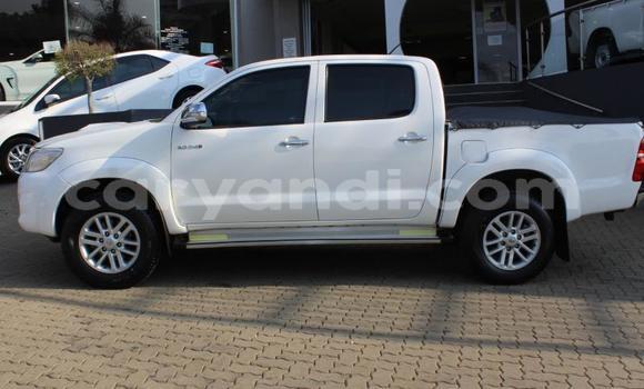 Buy Used Toyota Hilux White Car in Lusaka in Zambia Buy Used Toyota Hilux White Car in Lusaka in Zambia