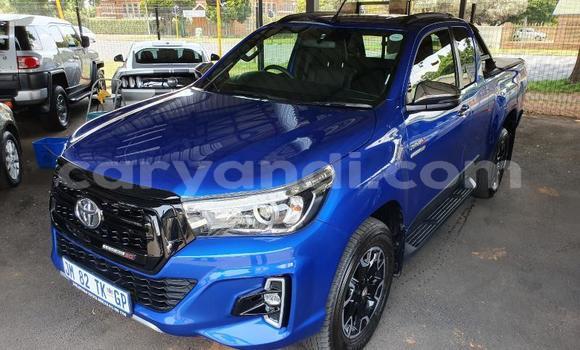 Buy Used Toyota Hilux Blue Car in Lusaka in Zambia