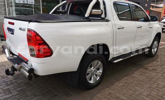 Buy Used Toyota Hilux White Car in Lusaka in Zambia Buy Used Toyota Hilux White Car in Lusaka in Zambia