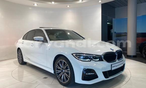 Buy Used BMW 3–Series White Car in Lusaka in Zambia