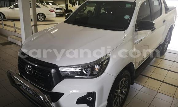 Acheter Occasion Voiture Toyota Hilux Gris à Lusaka, Zambie