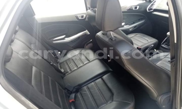 Acheter Occasion Voiture Ford EcoSport Blanc à Chipata, Zambie Acheter Occasion Voiture Ford EcoSport Blanc à Chipata, Zambie