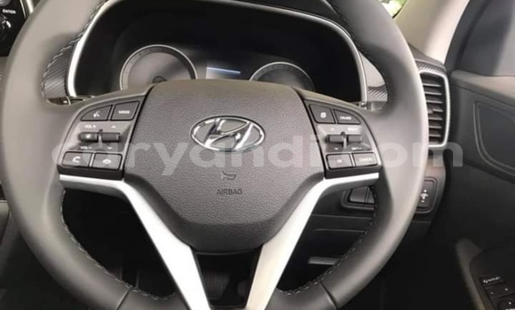 Acheter Occasion Voiture Hyundai Tucson Bleu à Chipata, Zambie Acheter Occasion Voiture Hyundai Tucson Bleu à Chipata, Zambie