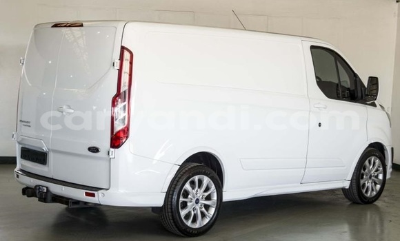 Buy Used Ford Tourneo Custom White Car in Lusaka in Zambia Buy Used Ford Tourneo Custom White Car in Lusaka in Zambia