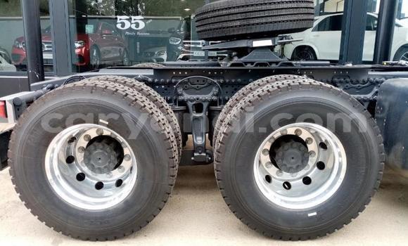 Nunua Ilio tumika Mercedes–Benz 2644 Nyeupe Lori ndani ya Chipata nchini Zambia Nunua Ilio tumika Mercedes–Benz 2644 Nyeupe Lori ndani ya Chipata nchini Zambia