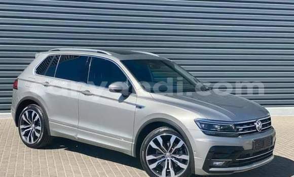 Acheter Occasion Voiture Volkswagen Tiguan Beige à Lusaka, Zambie