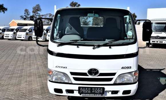 Buy Used Toyota Dyna White Car in Lusaka in Zambia