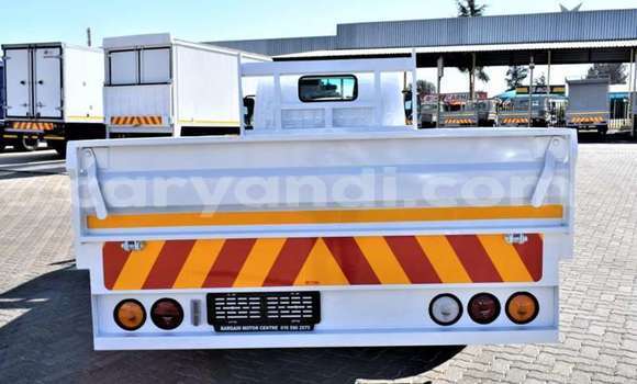 Acheter Occasion Voiture Toyota Dyna Blanc à Lusaka, Zambie Acheter Occasion Voiture Toyota Dyna Blanc à Lusaka, Zambie