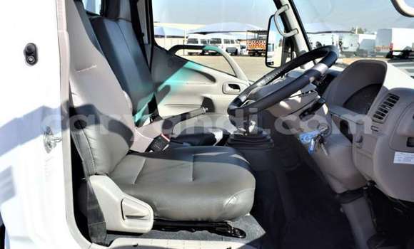 Acheter Occasion Voiture Toyota Dyna Blanc à Lusaka, Zambie Acheter Occasion Voiture Toyota Dyna Blanc à Lusaka, Zambie