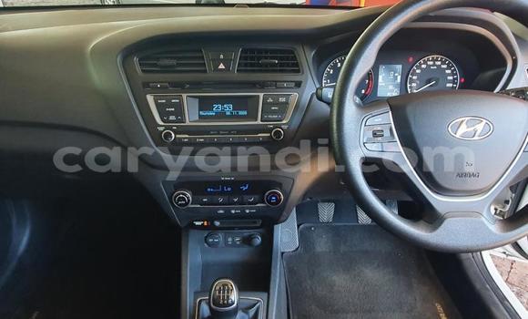Acheter Occasion Voiture Hyundai i20 Blanc à Lusaka, Zambie Acheter Occasion Voiture Hyundai i20 Blanc à Lusaka, Zambie
