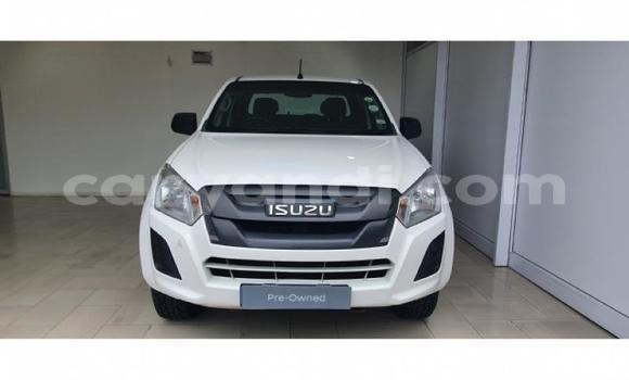 Nunua Ilio tumika Isuzu KB Nyingine Gari ndani ya Ndola nchini Zambia Nunua Ilio tumika Isuzu KB Nyingine Gari ndani ya Ndola nchini Zambia