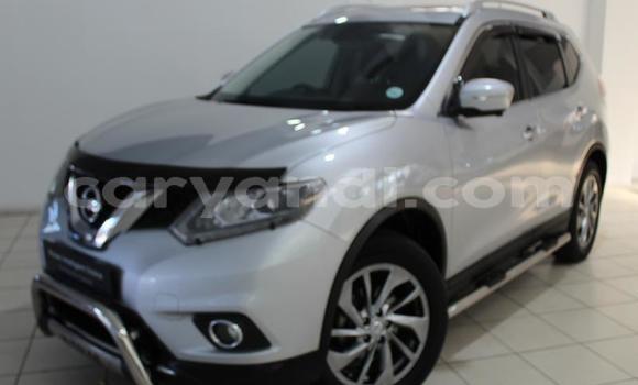 Tenga Tsaru Nissan X–Trail Sirivha Mota in Lusaka in Zambia Tenga Tsaru Nissan X–Trail Sirivha Mota in Lusaka in Zambia