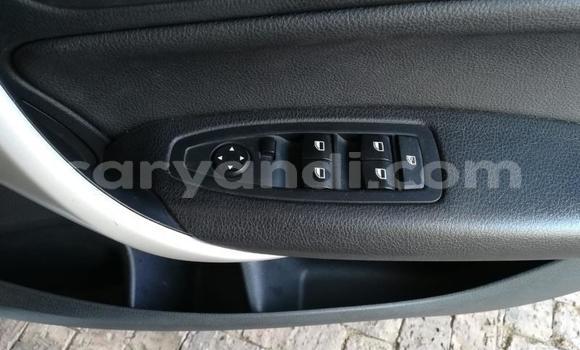 Acheter Occasion Voiture BMW 1–Series Blanc à Lusaka, Zambie Acheter Occasion Voiture BMW 1–Series Blanc à Lusaka, Zambie