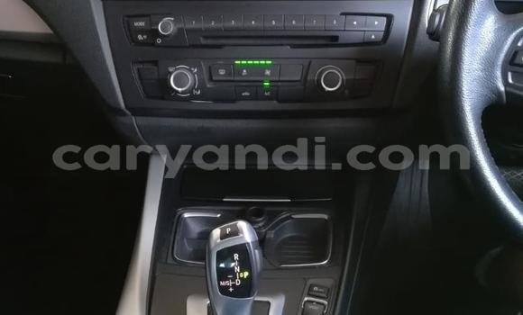 Acheter Occasion Voiture BMW 1–Series Blanc à Lusaka, Zambie Acheter Occasion Voiture BMW 1–Series Blanc à Lusaka, Zambie