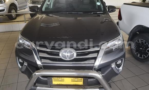 Acheter Occasion Voiture Toyota Fortuner Noir à Kabwe, Zambie Acheter Occasion Voiture Toyota Fortuner Noir à Kabwe, Zambie